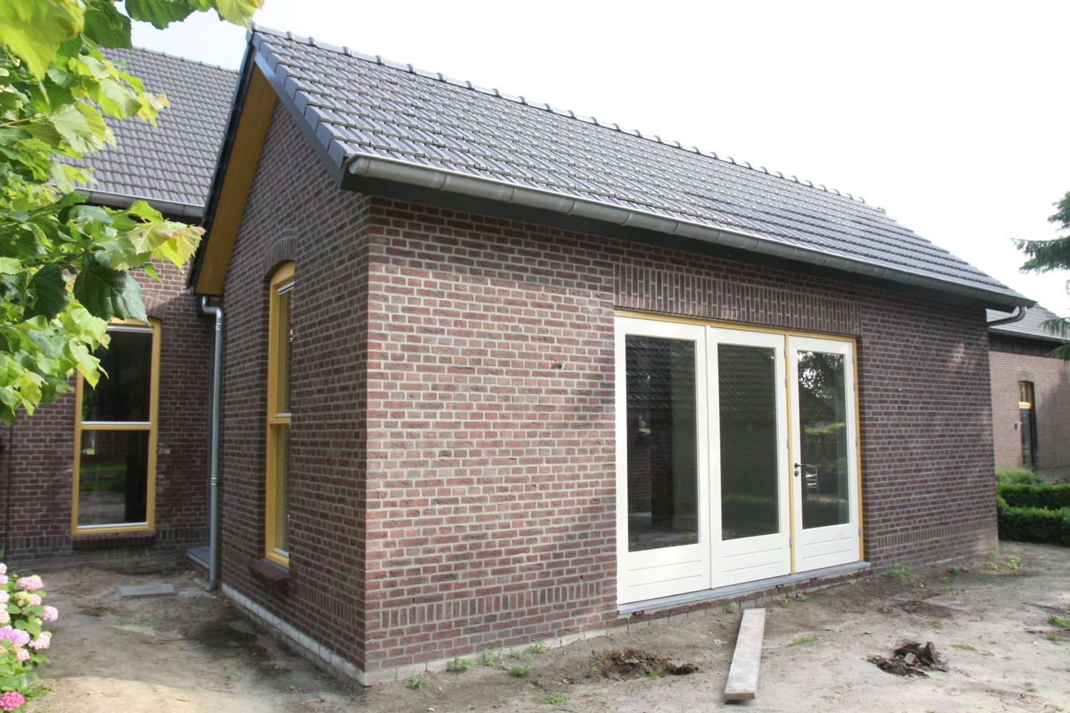 Aanbouw zorggebouw