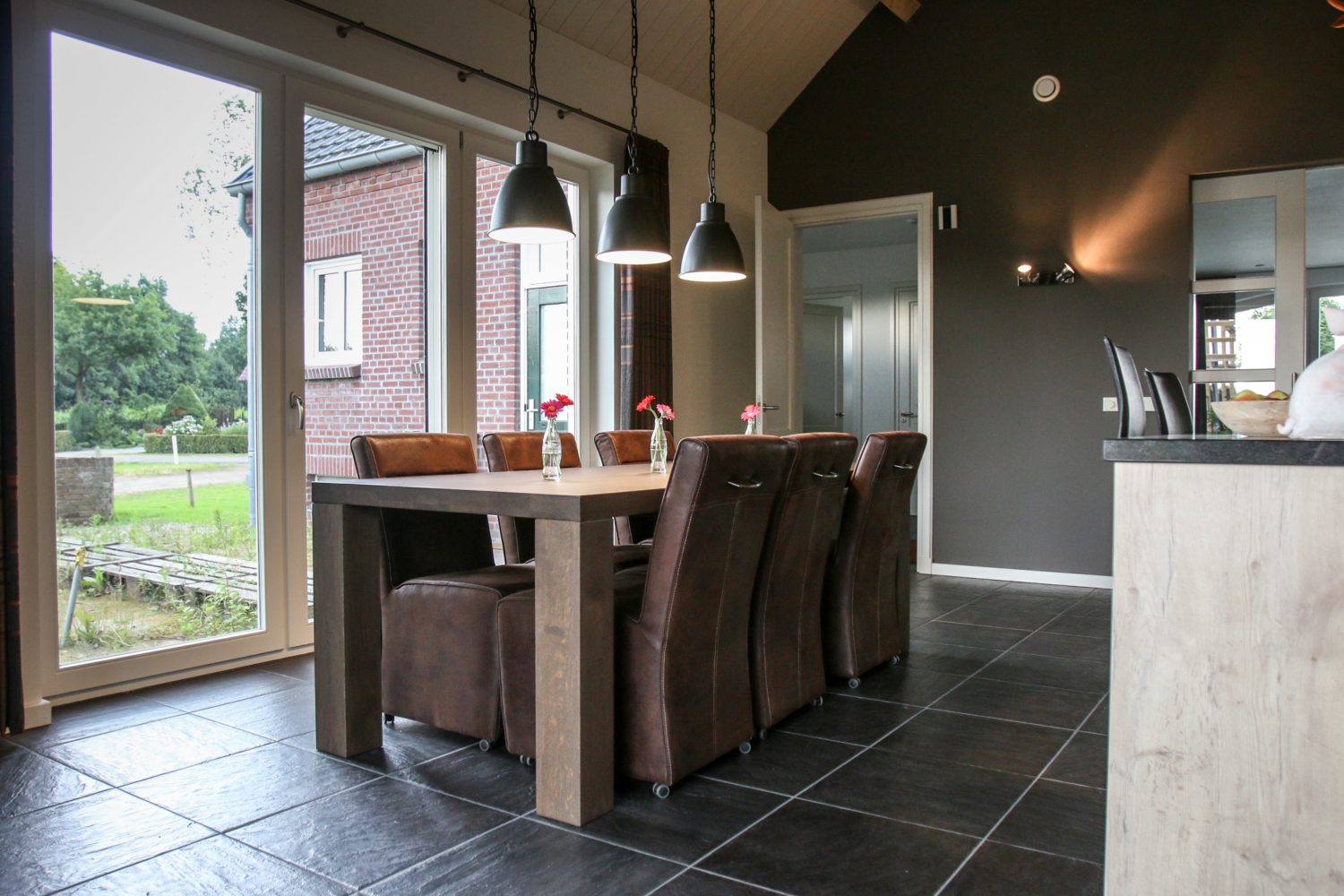 Complete verbouwing half vrijstaande woning