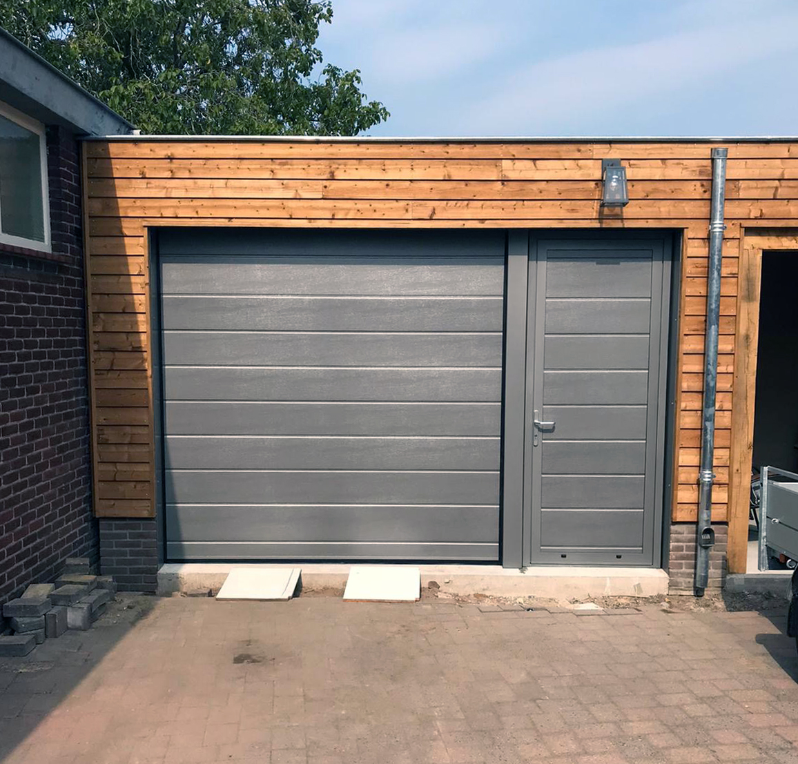 Garagedeuren geplaatst