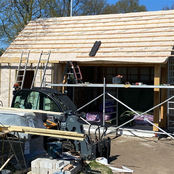 Update uit Tungelroy